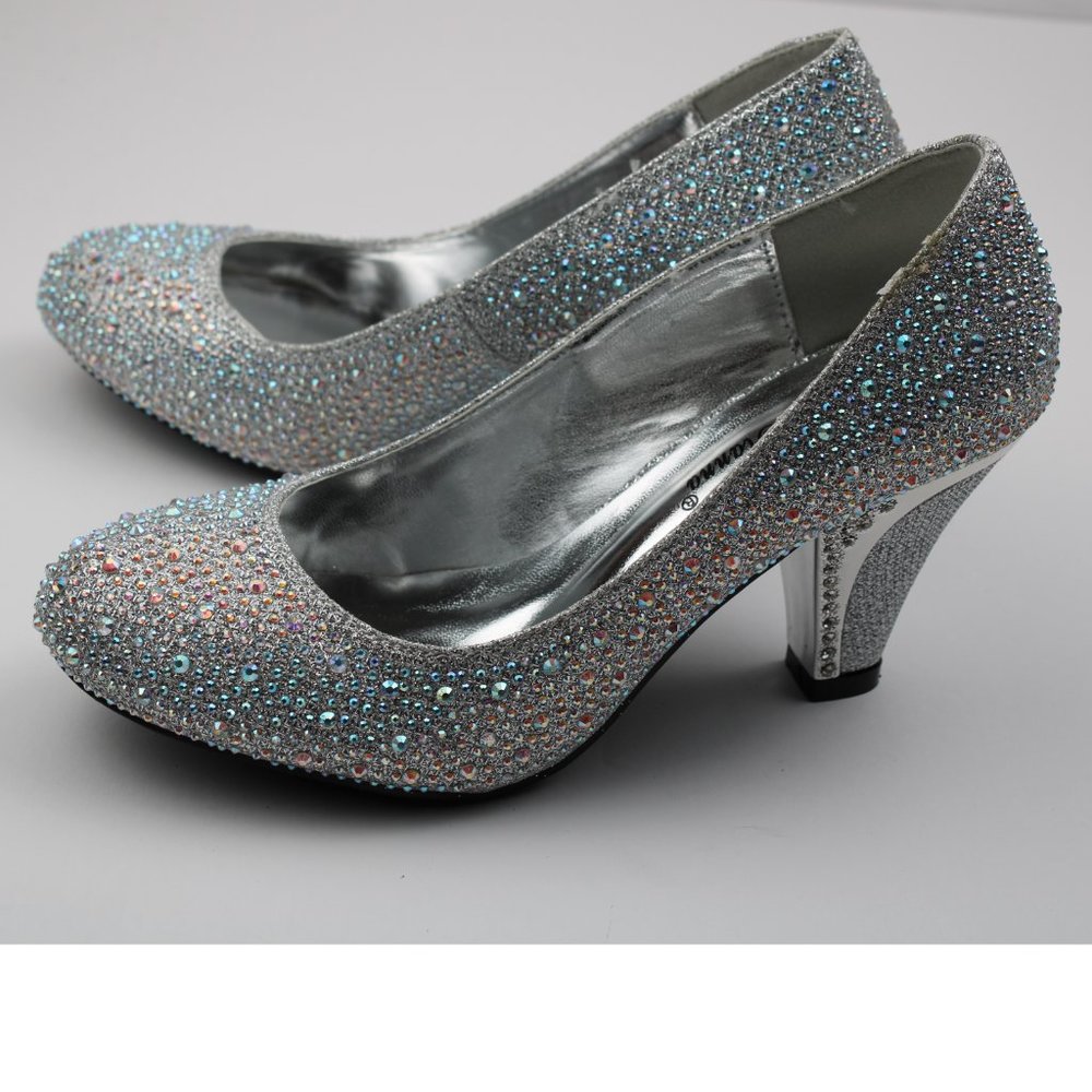 🔥 Women's Low Heel Rhinestone Silver Knit Round Toe Low Heel Pump Shoe Dressy - Picture 8 of 9